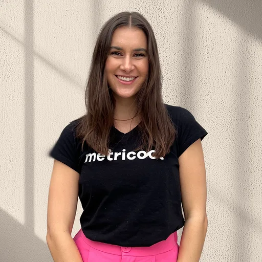 Anniston Ward - Senior Copywriter at Metricool